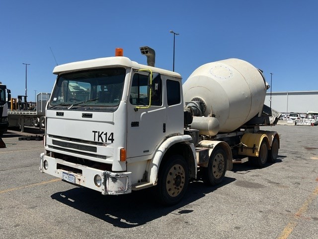 Crane Truck
